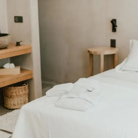 Kostantakis Pool House * Pollonia