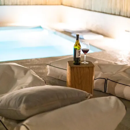 Lägenhet Kostantakis Pool House Pollonia